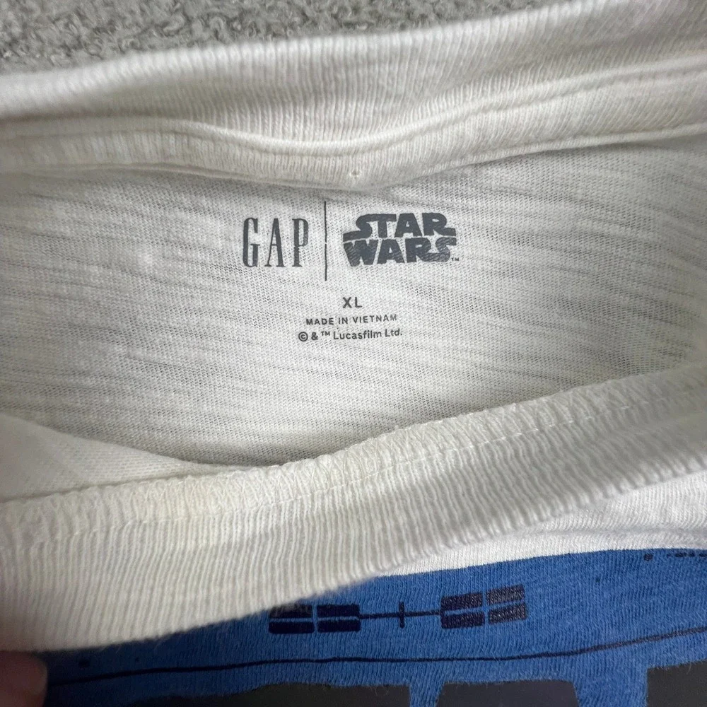 Gap Star Wars Long‎ Sleeve Graphic Tee Off White Hoth AT-AT XL